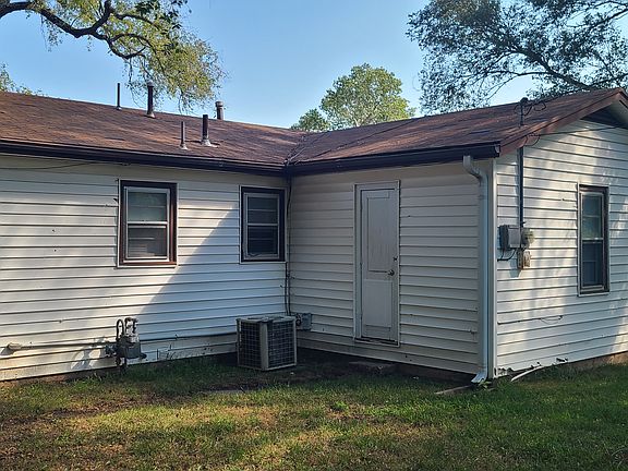 2nd image of 1213 W 20th St