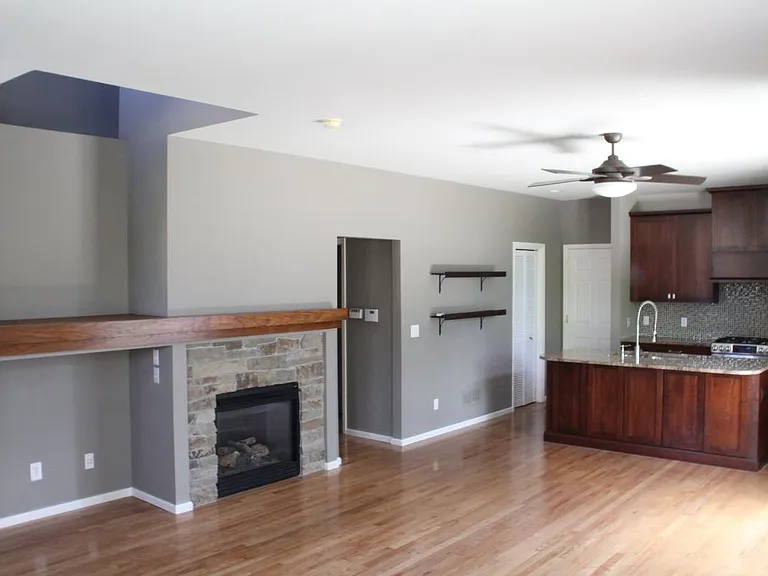 Living/Kitchen