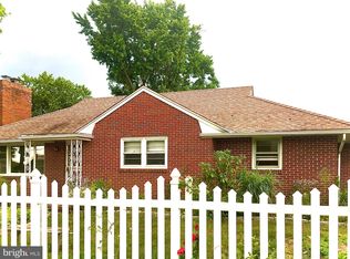 625 E 3rd St, Florence, NJ 08518