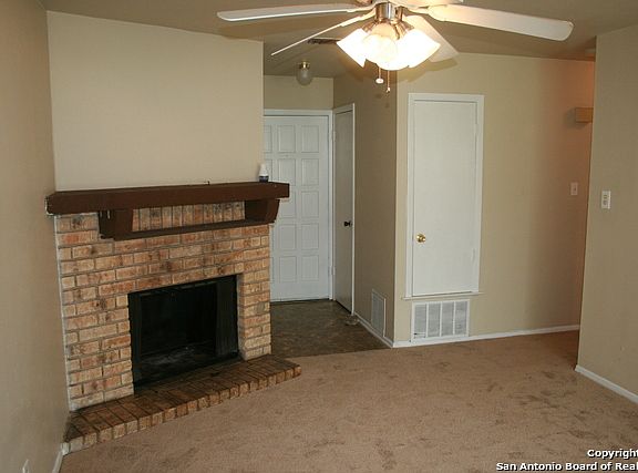 3rd image of 5951 Cliff Bank St