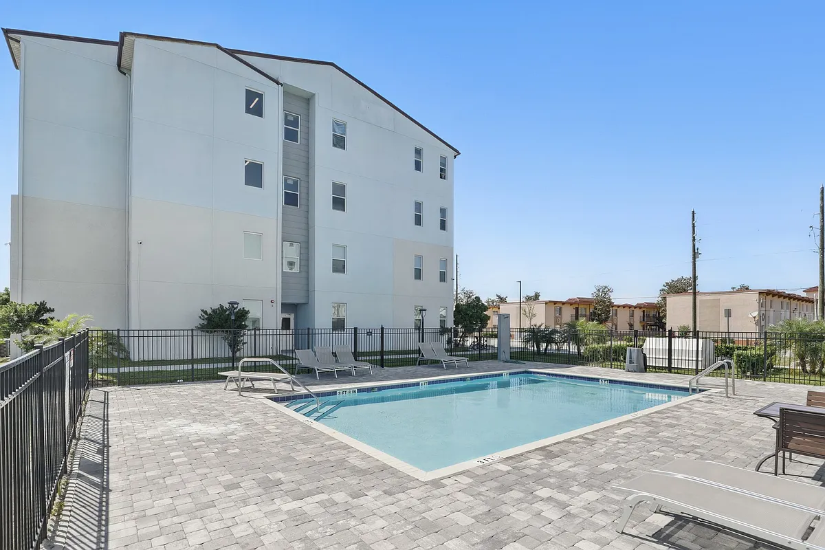 Building Photo - 820 Isaacville Dr #109