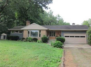 8466 Whipporwill Rd, Ravenna, OH 44266