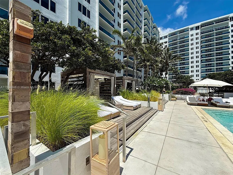 2301 Collins Ave #1525 — Photo 45
