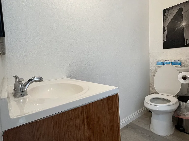 3422 Jackson Ave — Photo 11