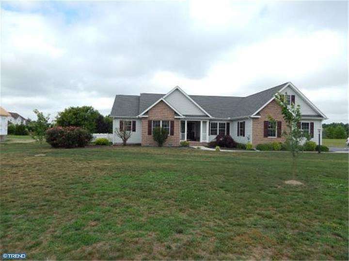 1st image of 109 E Lucky Estates Dr
