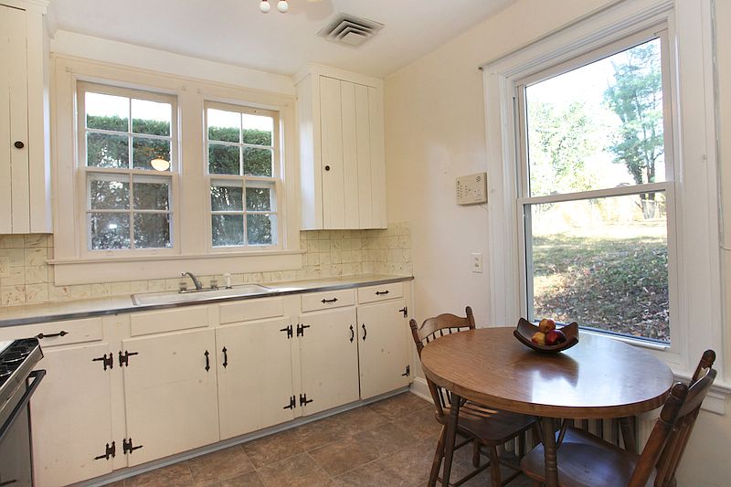 1st image of 15 W Princeton Cir