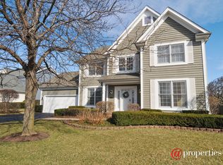 3402 Glenlake Dr, Glenview, IL 60026