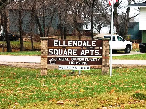 208 7th Ave W #2, Ellendale, MN 56026