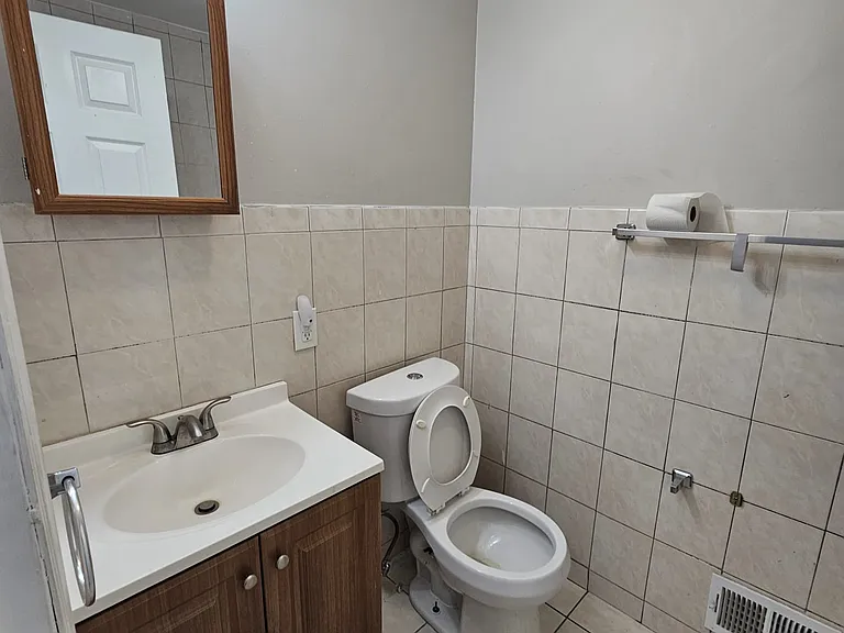 51 Sunset Ave #2 — Photo 14