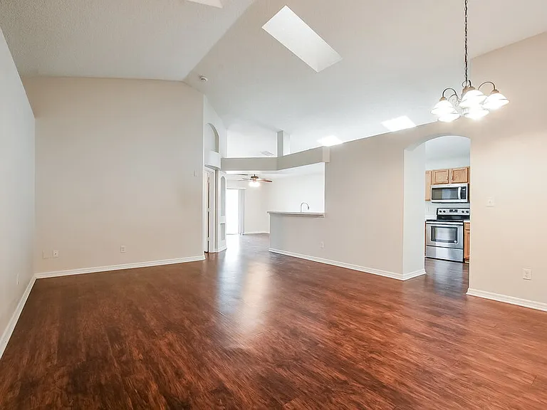92 Pine Forest Pl — Photo 3