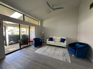 10744 Regent Cir, Naples, FL 34109