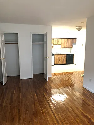 Rented by 18 REALTY | media 8