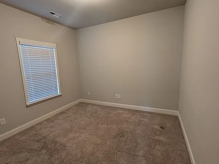 207 Blackwood Dr NW — Photo 16