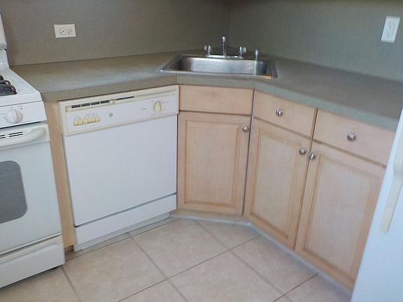 5th image of 7633 Commonwealth Blvd Floor 2