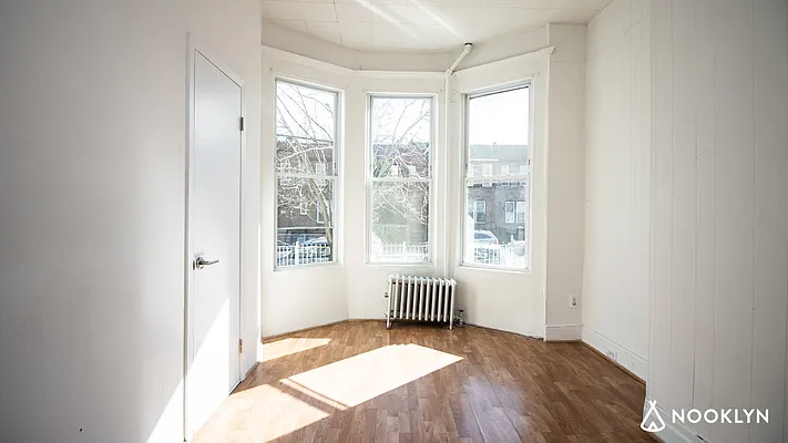 Rented by Nooklyn NYC LLC | media 2