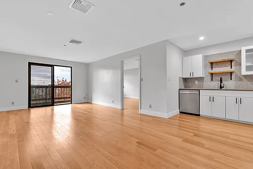 24 Corey St Photo 1