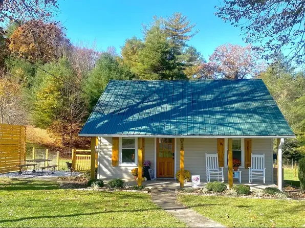 626 Wolfe Rd, Sparta, NC 28675