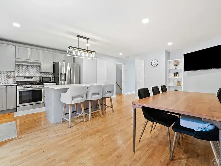 427 Gambocz Ct — Photo 14