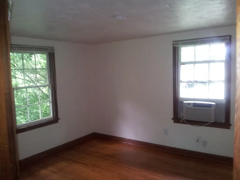 1005 NE 10th Ave — Photo 5