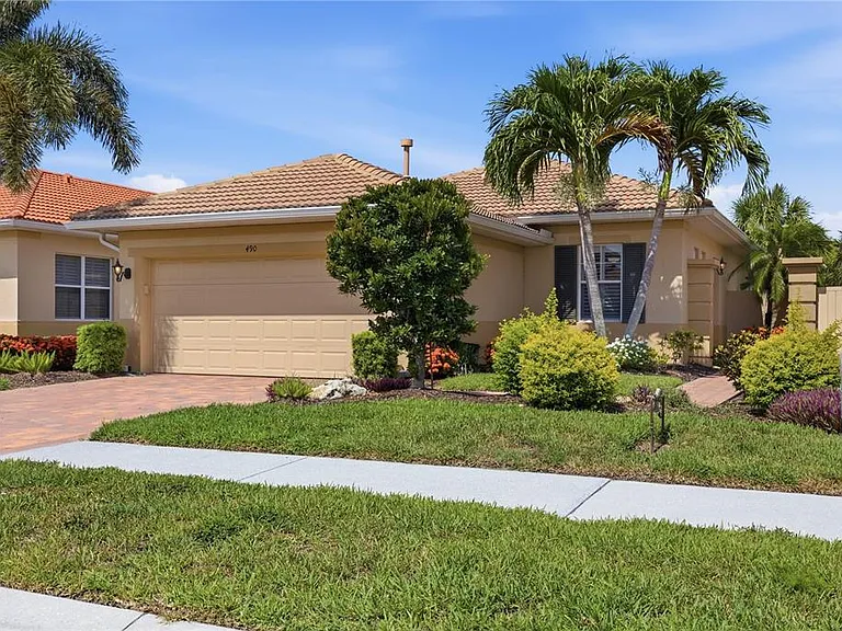 490 Montelluna Dr — Photo 42