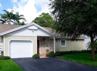 14813 SW 140th Pl, Miami, FL 33186