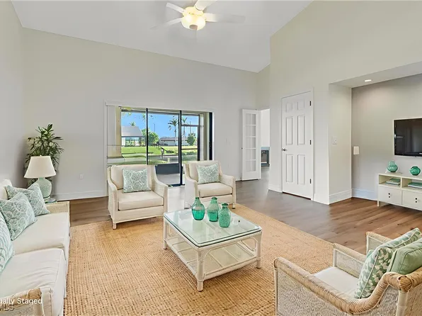 2110 SE 10th Ter, Cape Coral, FL 33990