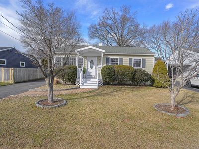 74 Andrassy Ave, Fairfield, CT, 06824