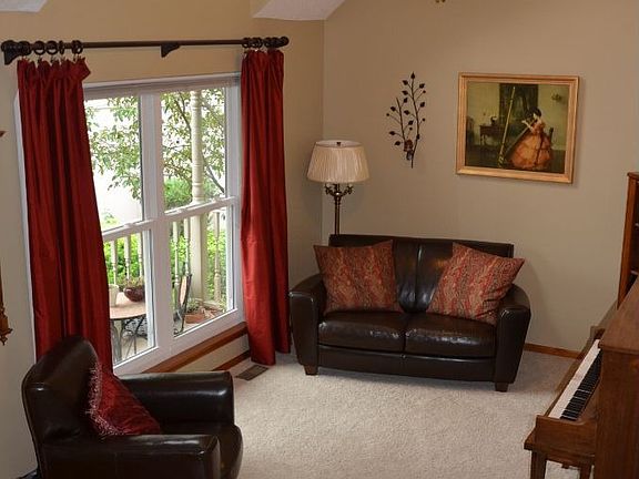 Living Rm