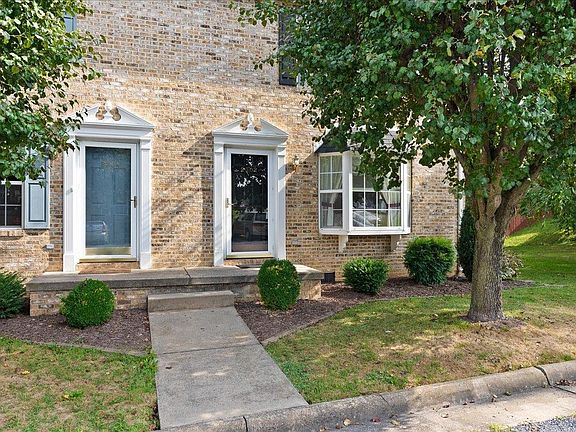 3rd image of 2302 Breckenridge Ct