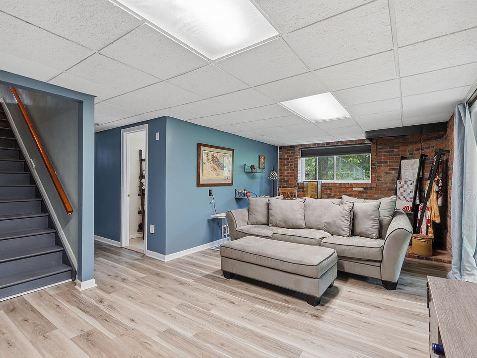 13489 Hyde Rd, photo 27