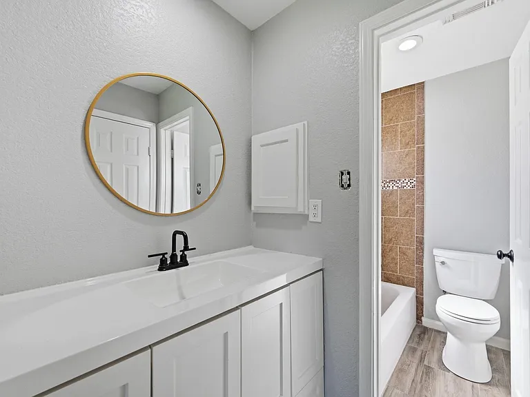 1805 Whitebriar Dr — Photo 17