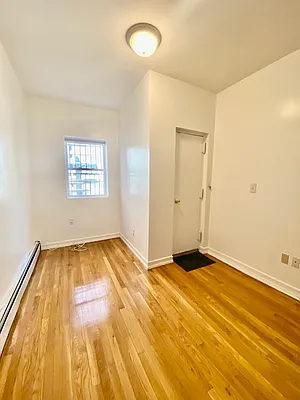 Rented by CMV Realty Inc. | media 17