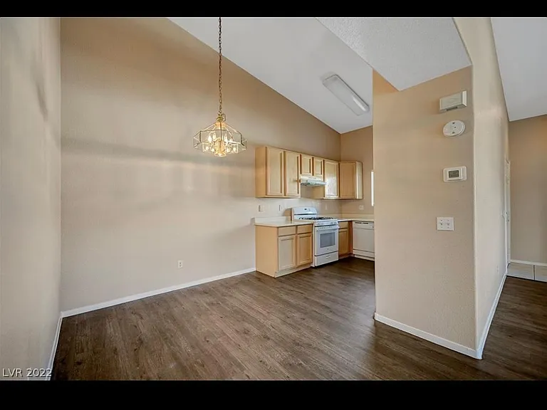 7450 S Eastern Ave #2020 — Photo 14