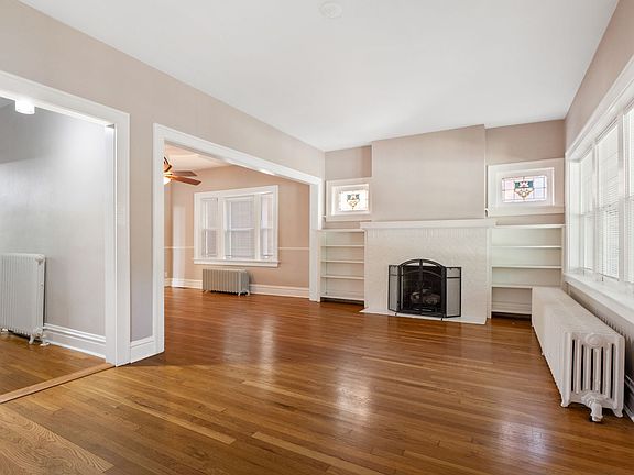 4th image of 4061 Wyoming St