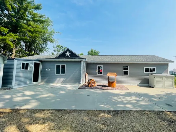 306 Blaine St, Rewey, WI 53580