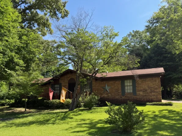 2601 Woodvale Ln, Benton, AR 72015