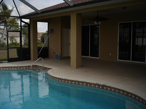 3rd image of 2623 SW 46th Ter