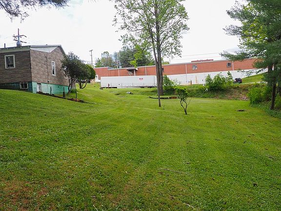 5th image of 122 Gillespie Ln