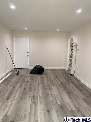 2nd image of 10101 Tujunga Canyon Blvd #6