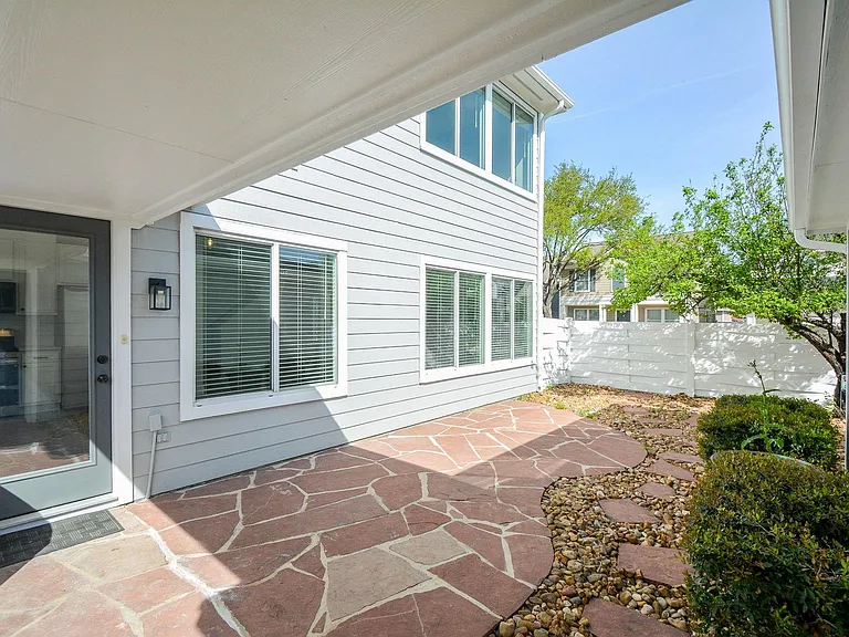 9939 Farrell Dr — Photo 20