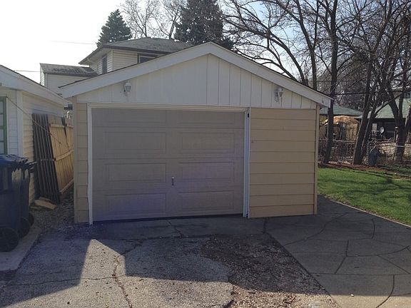 5th image of 8742 S Kostner Ave