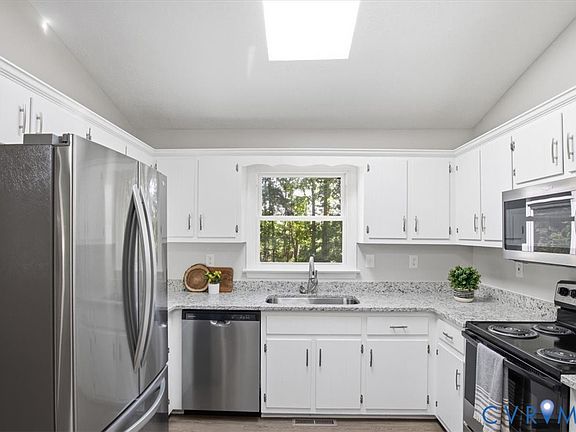 5th image of 3712 Cedar Ln