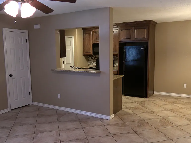 503 Gage Ave — Photo 7