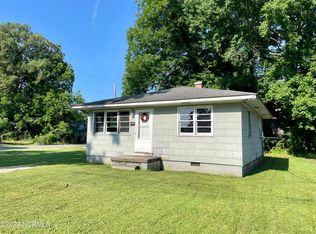 711 Adams St, Elizabeth City, NC 27909