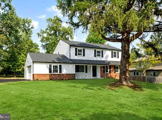 5 Walnut Ln, Doylestown, PA 18901