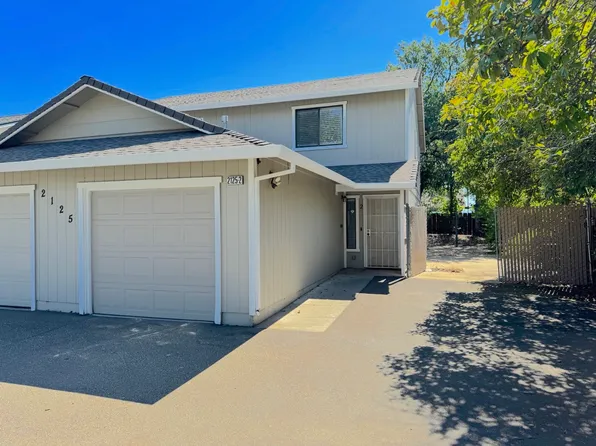 2125 Charade Way #2, Redding, CA 96003