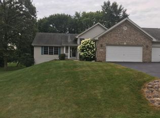 6878 N Summit Dr, Byron, IL 61010