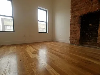 Rented by Evergreen Apartments BK