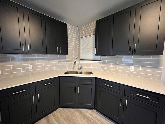 4th image of 1130 Shadwell Dr