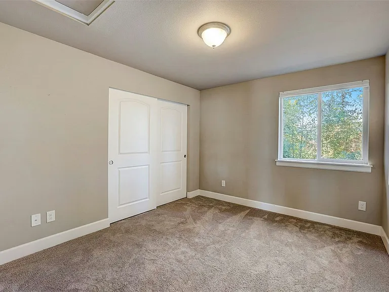 4240 Overlook Ct — Photo 15